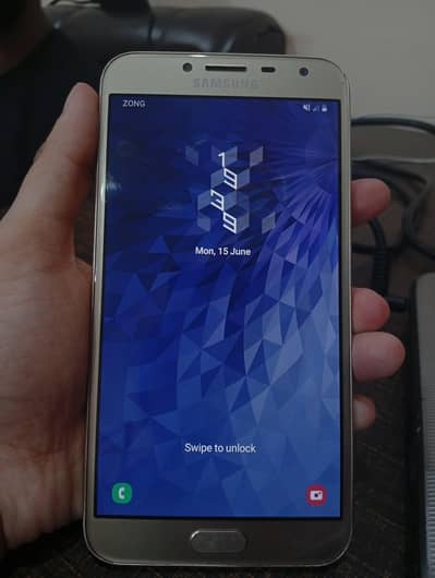 Samsung Mobile J4