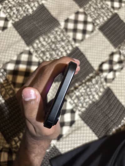 Apple iPhone 15