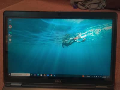 Dell core i5 5th Gen (4/128) 128graphic card Touch screen