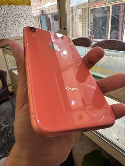 Apple iPhone XR