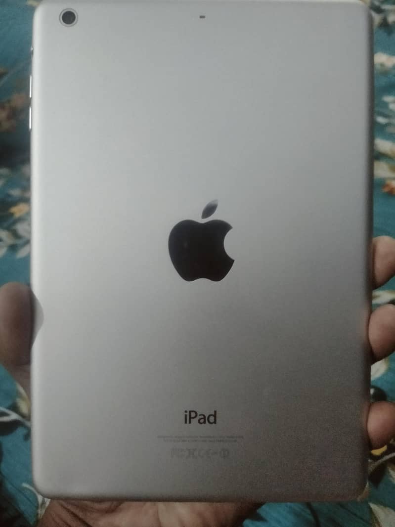 Apple ipad mini 2 1
