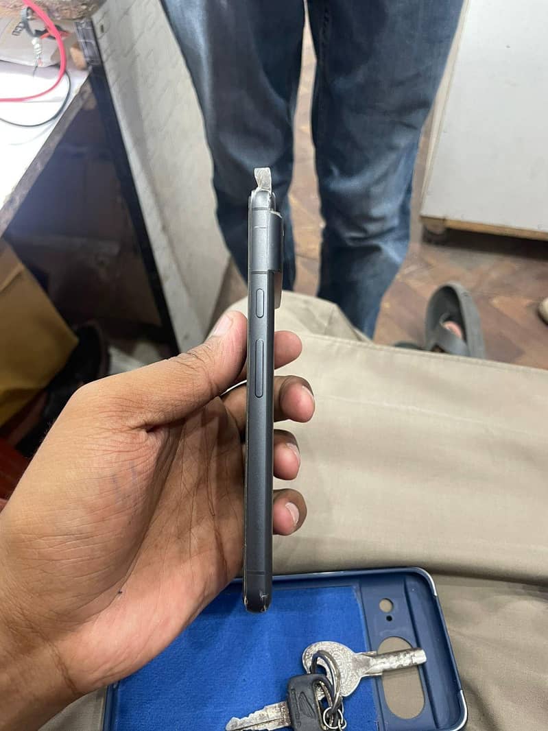 Google Pixel 8 3