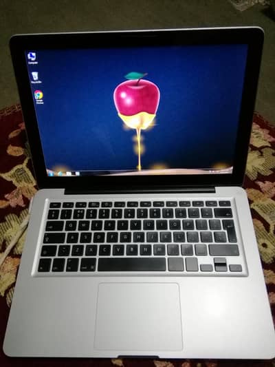Apple Macbook Pro 13-Inch.