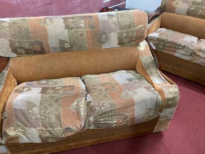 7 Seater sofa set (urgent sell)