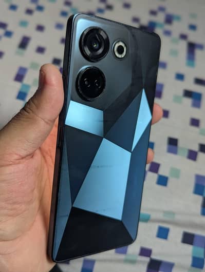 Tecno CAMON 20