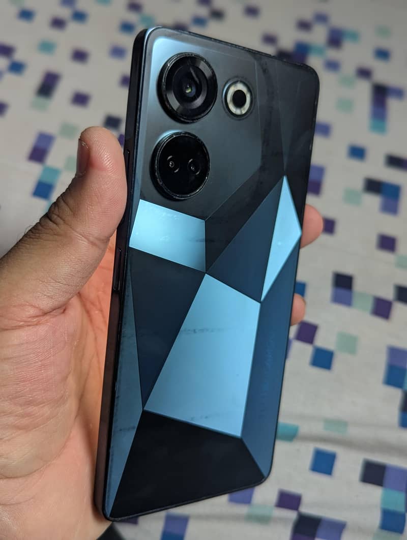 Tecno CAMON 20 0