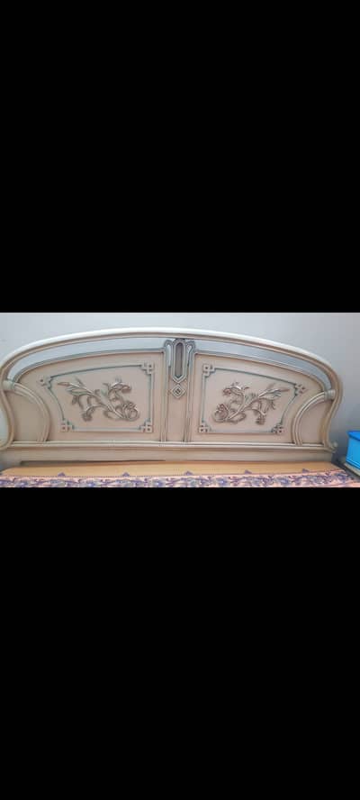 Deco king size bed