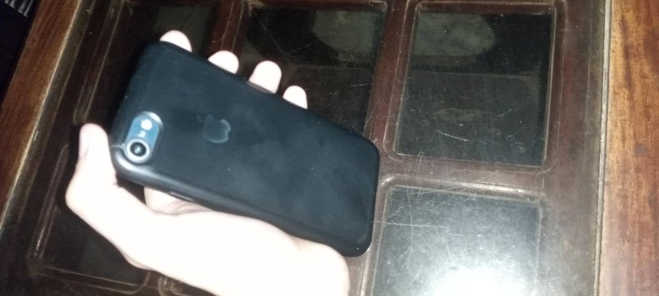 Apple iPhone 7 10