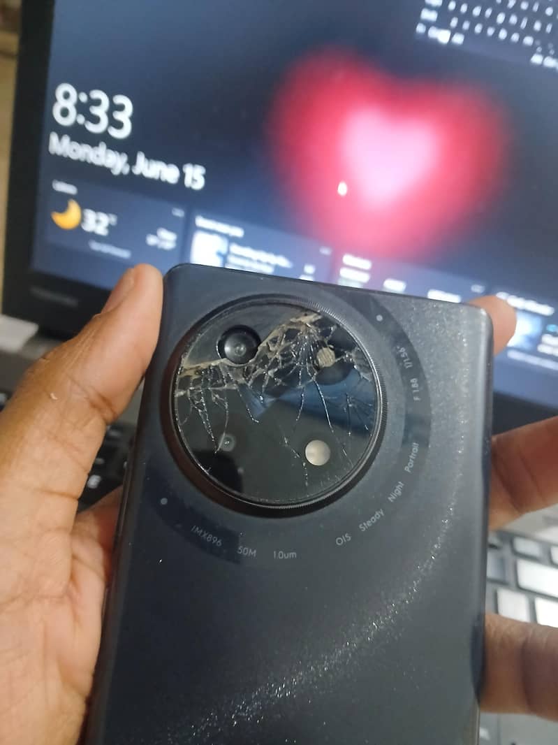 Tecno CAMON 30S 7