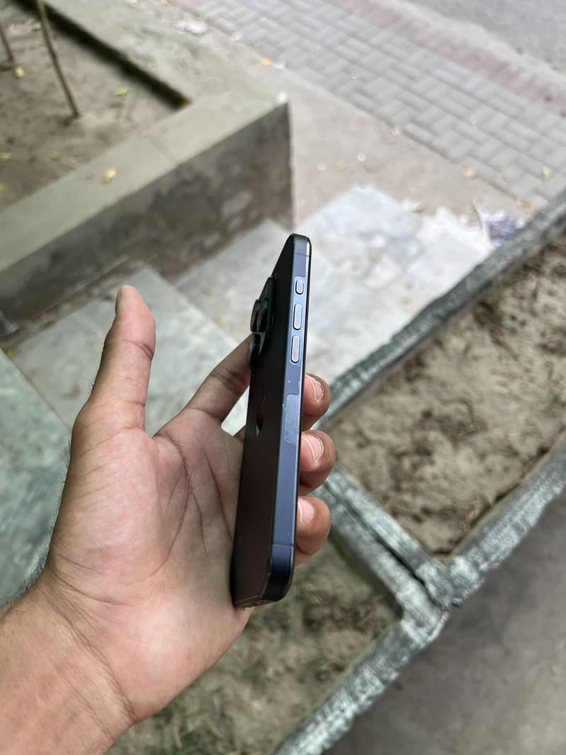 Iphone 15 Pro 2