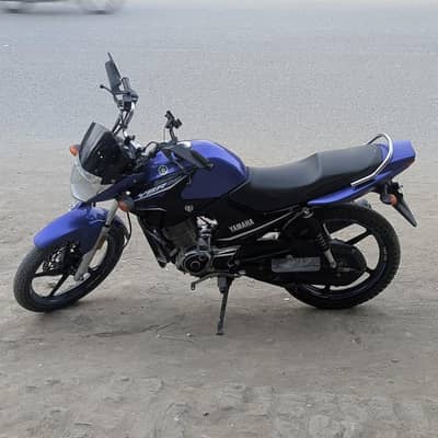 YBR 125 Purple Edition, 2021 Good Condition Slightly used, Engine 100%