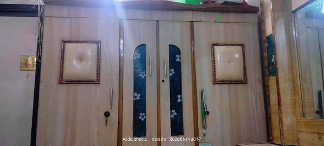 Used Furniture Showcase Almari and bed with ghada