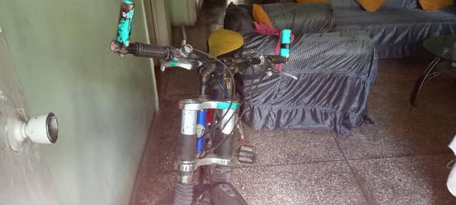 Road bicycle