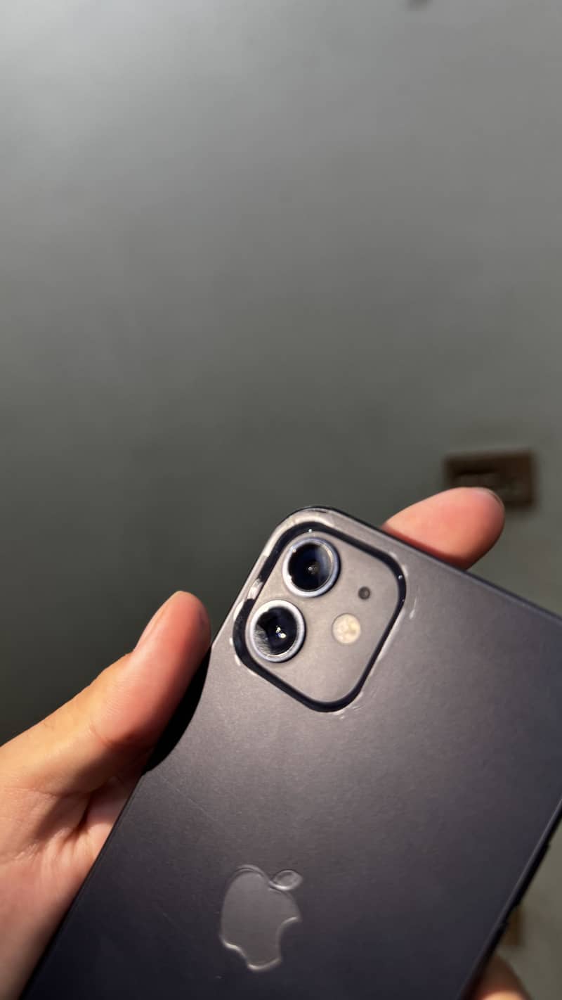 Apple iPhone 12 sim working 3