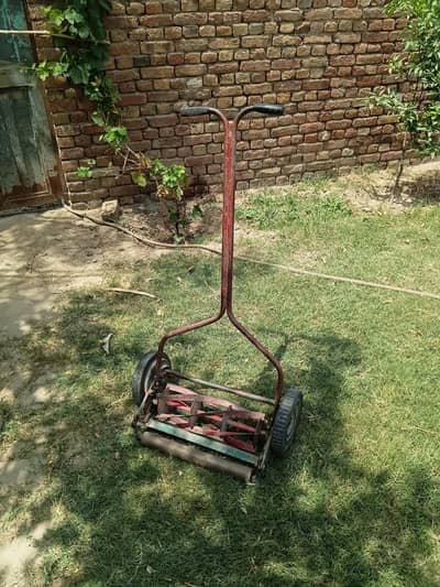 GRASS CUTTING MACHINE