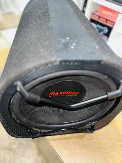 Bass tube