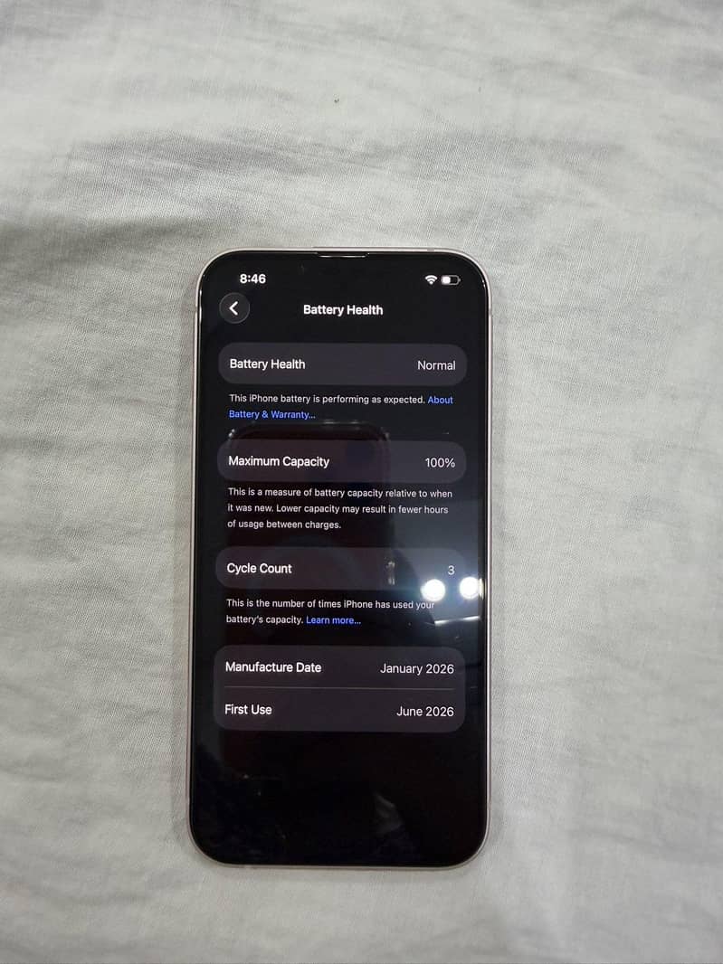 Apple iPhone 17e 3