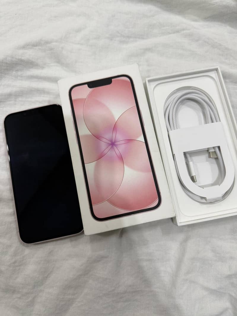 Apple iPhone 17e 4