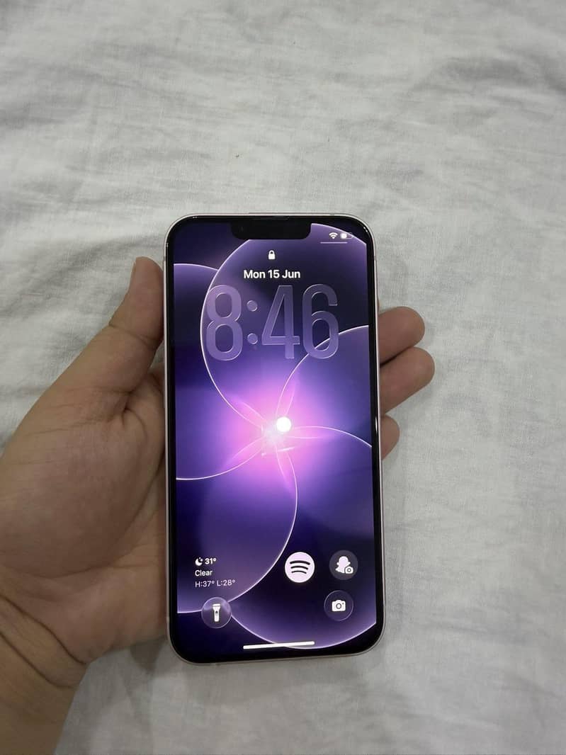 Apple iPhone 17e 5