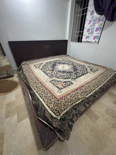 King Size Bed with Spring mattress