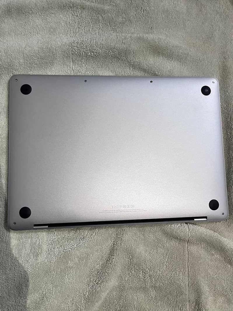 Macbook pro 2017 3