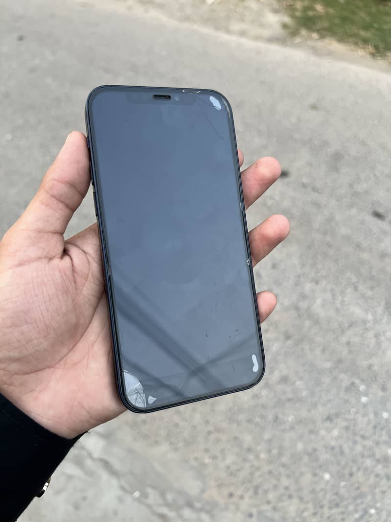 Apple iPhone 12 5