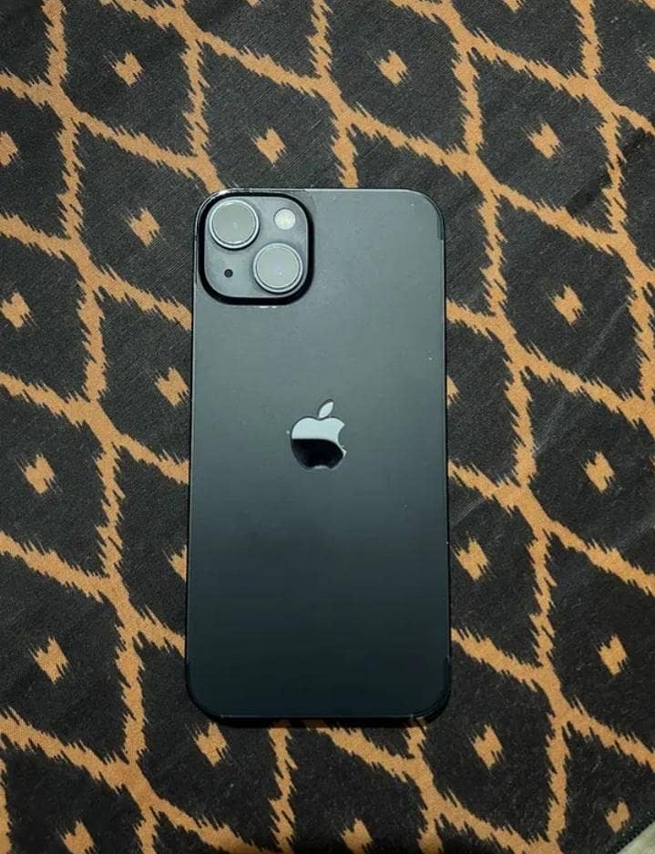 Apple iPhone 13 2