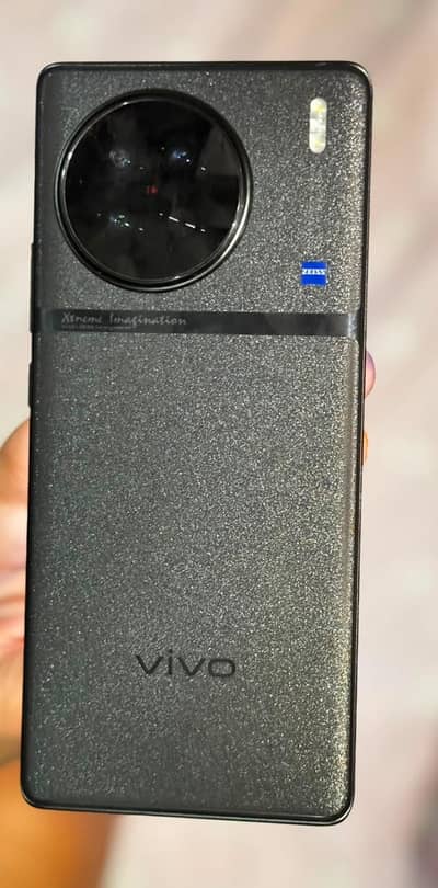 Vivo X90s