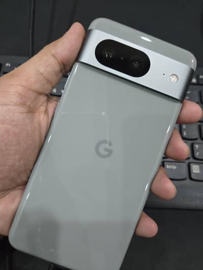 Google Pixel 8 Official