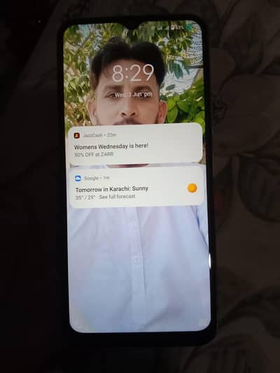 Vivo V21