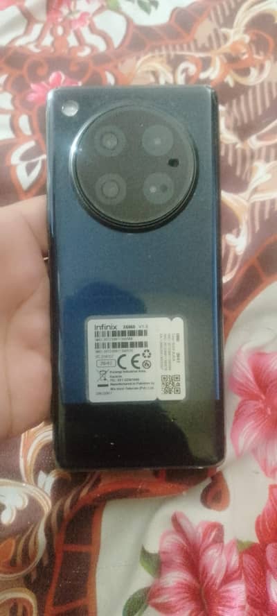 Infinix Zero 40 for urgent sale