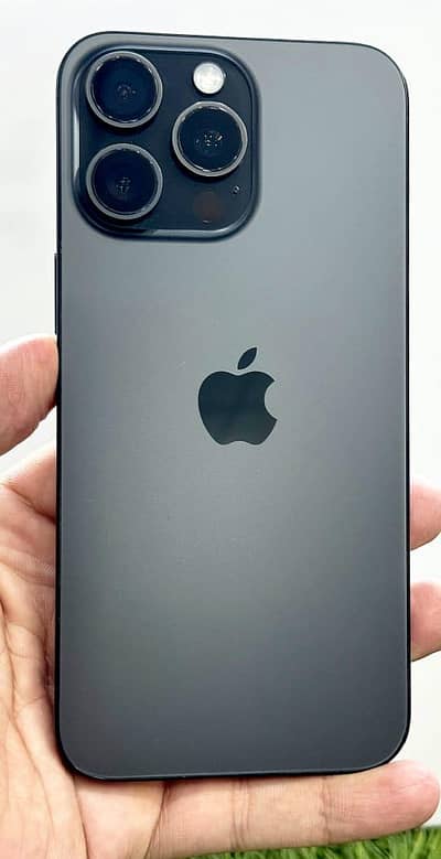 Apple iPhone 16 Pro Max