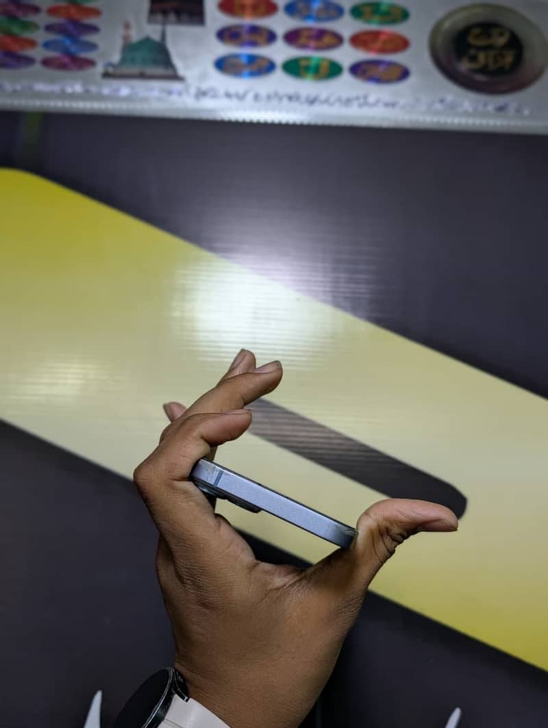 Apple iPhone 14 1