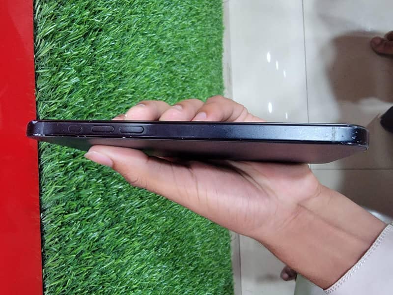 IPHONE 16PLUS 4