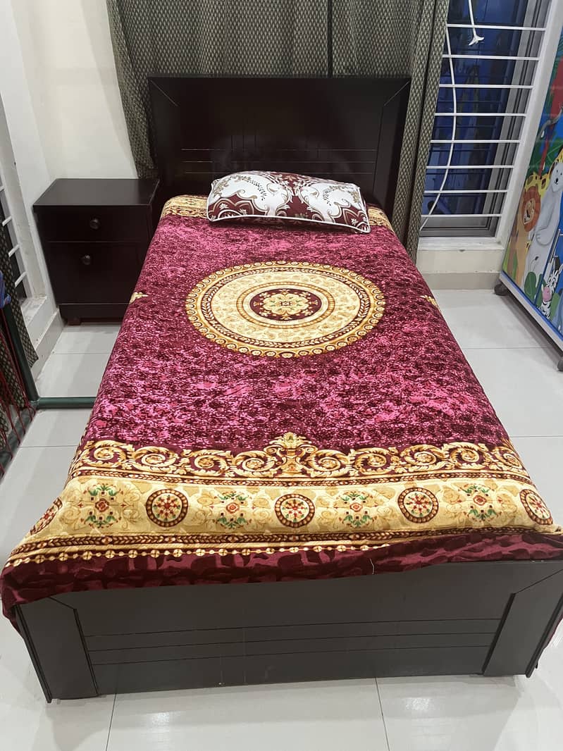 Single beds 0