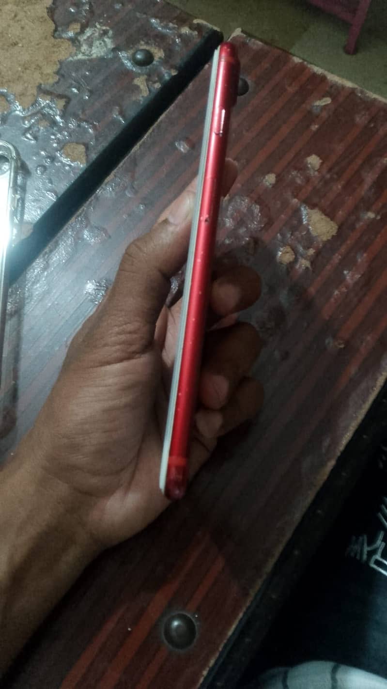 Apple iPhone 7 Plus 2