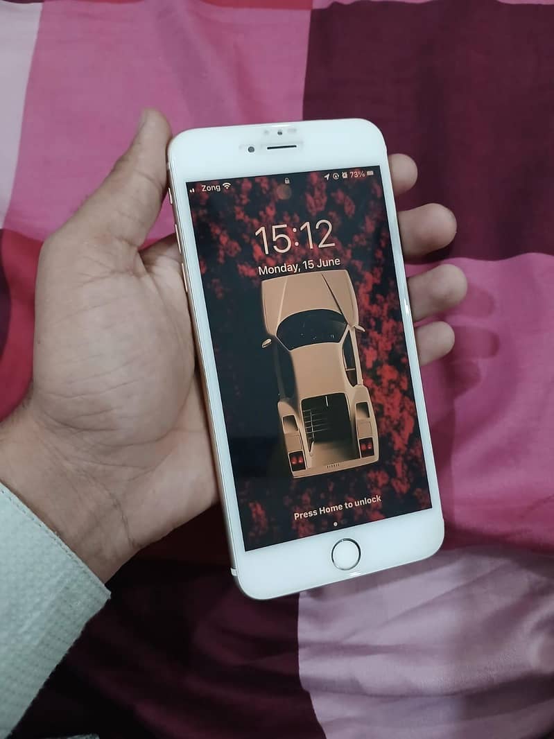 Apple iPhone 6 Plus 1
