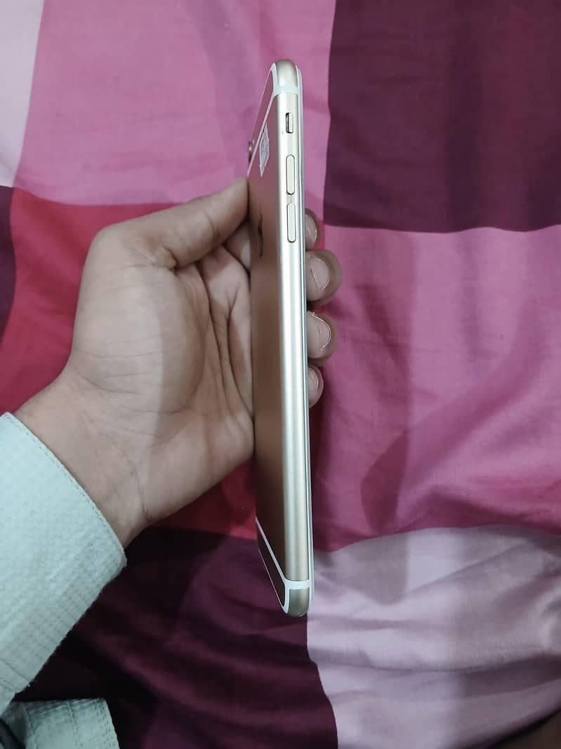 Apple iPhone 6 Plus 2