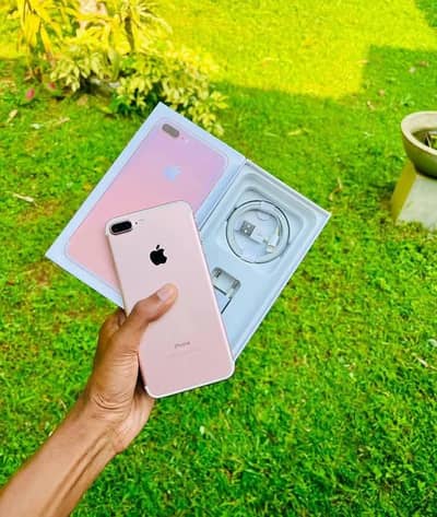 iphone 7 plus 128 GB  (no open no repair) (PTA approved) all ok