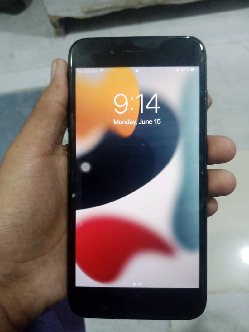 Apple iPhone 7 Plus 1
