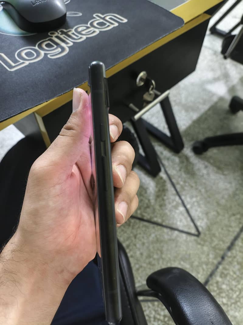 Google Pixel 6a 1