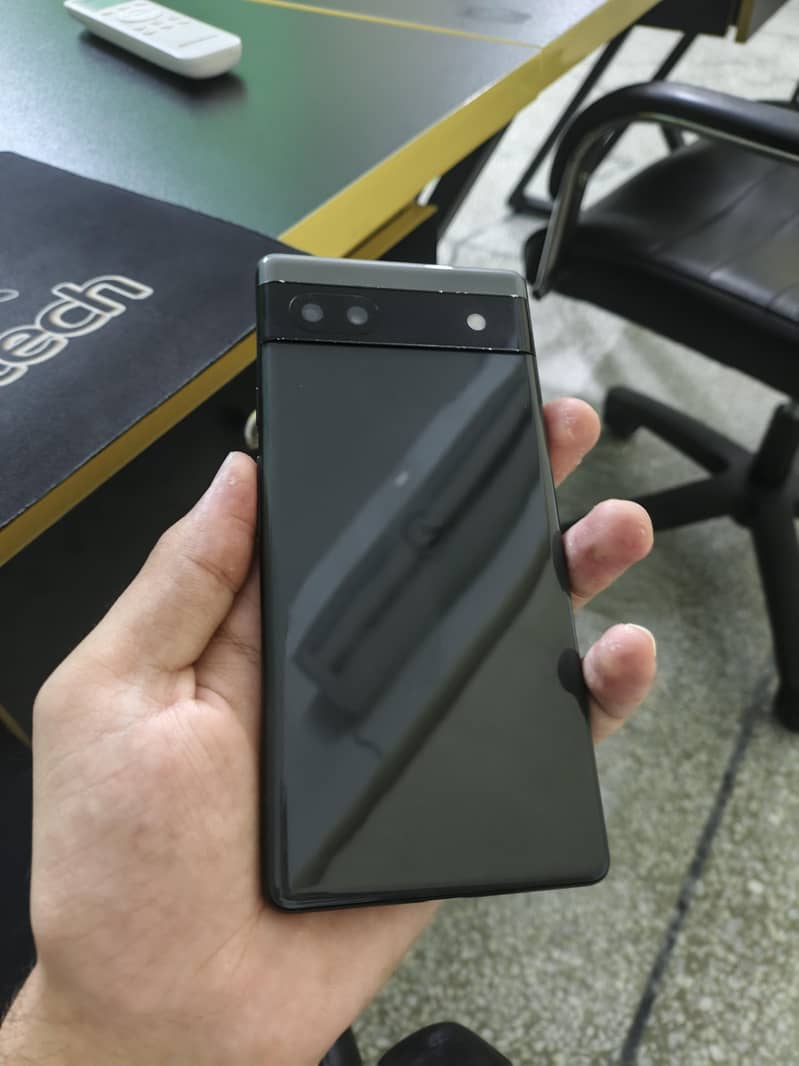 Google Pixel 6a 5