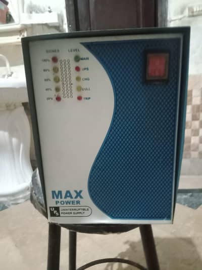 Max power ups 1000 Watt for sale good working condition