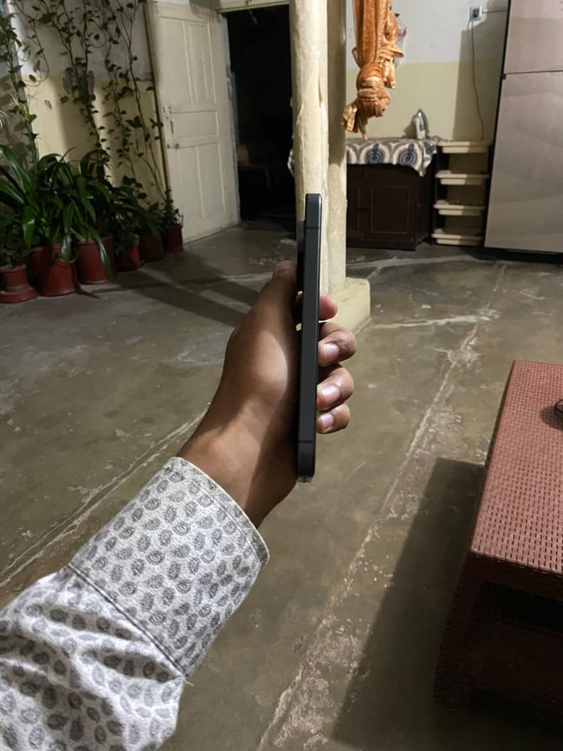 Google Pixel 10 3