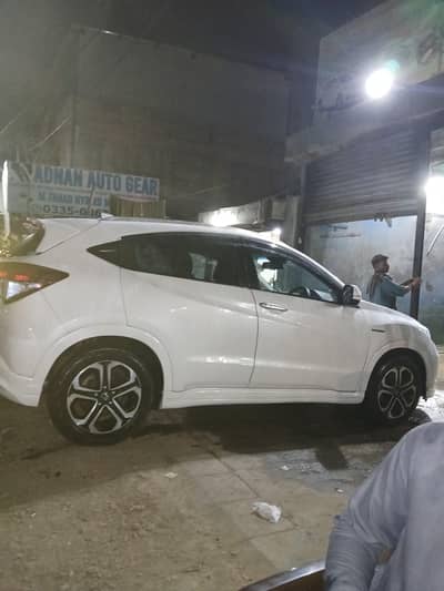 Honda Vezel 2015