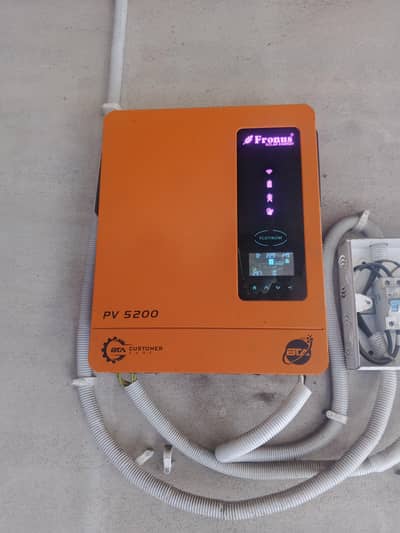 0300//0713/751 solar hybrid  invter for sale