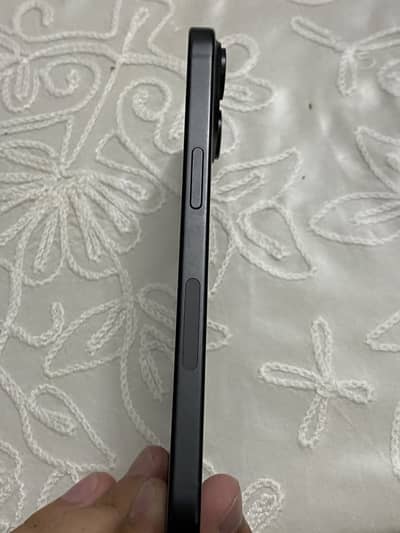 Apple iPhone 15
