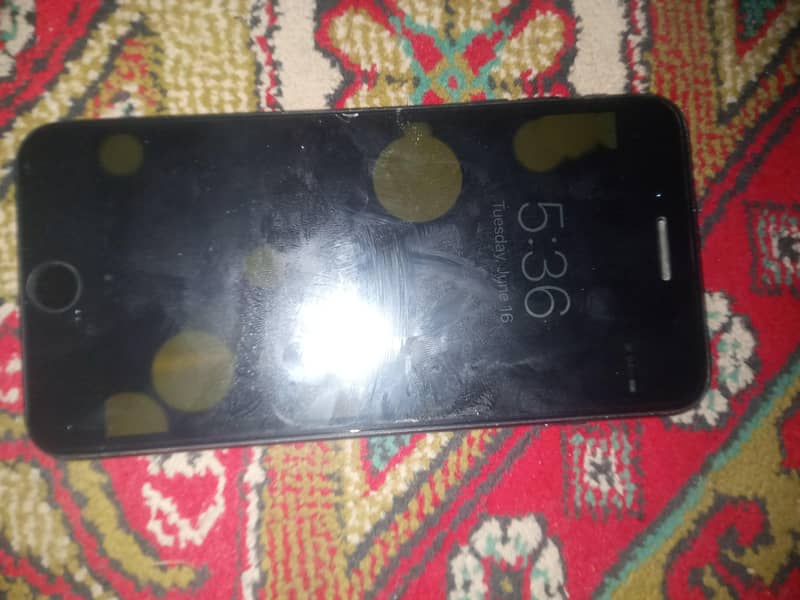 Apple iPhone 7 Plus 0