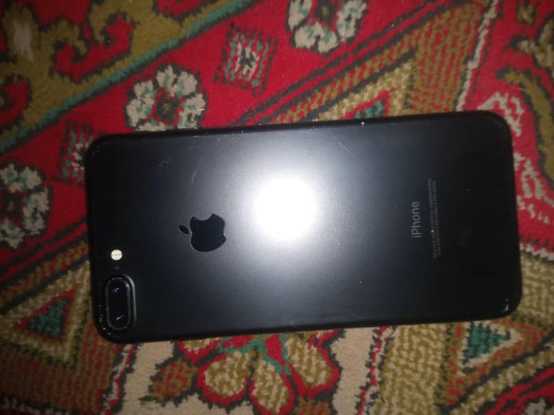 Apple iPhone 7 Plus 1