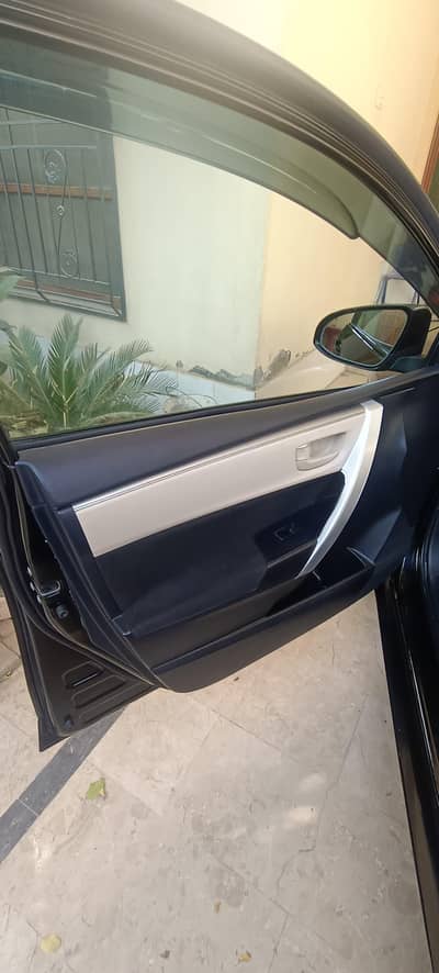 Toyota Corolla Altis 2015